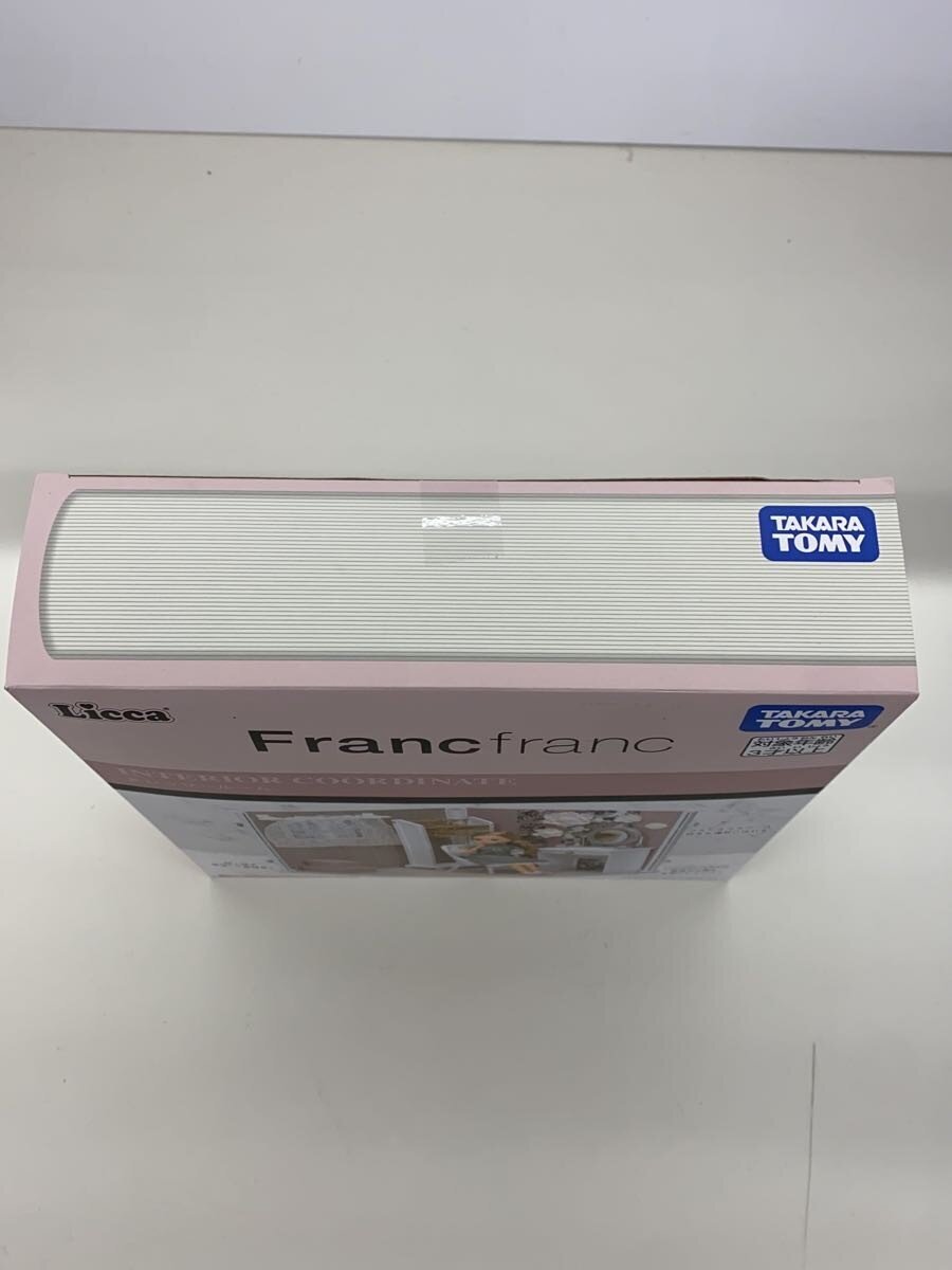 TAKARA TOMY Figure