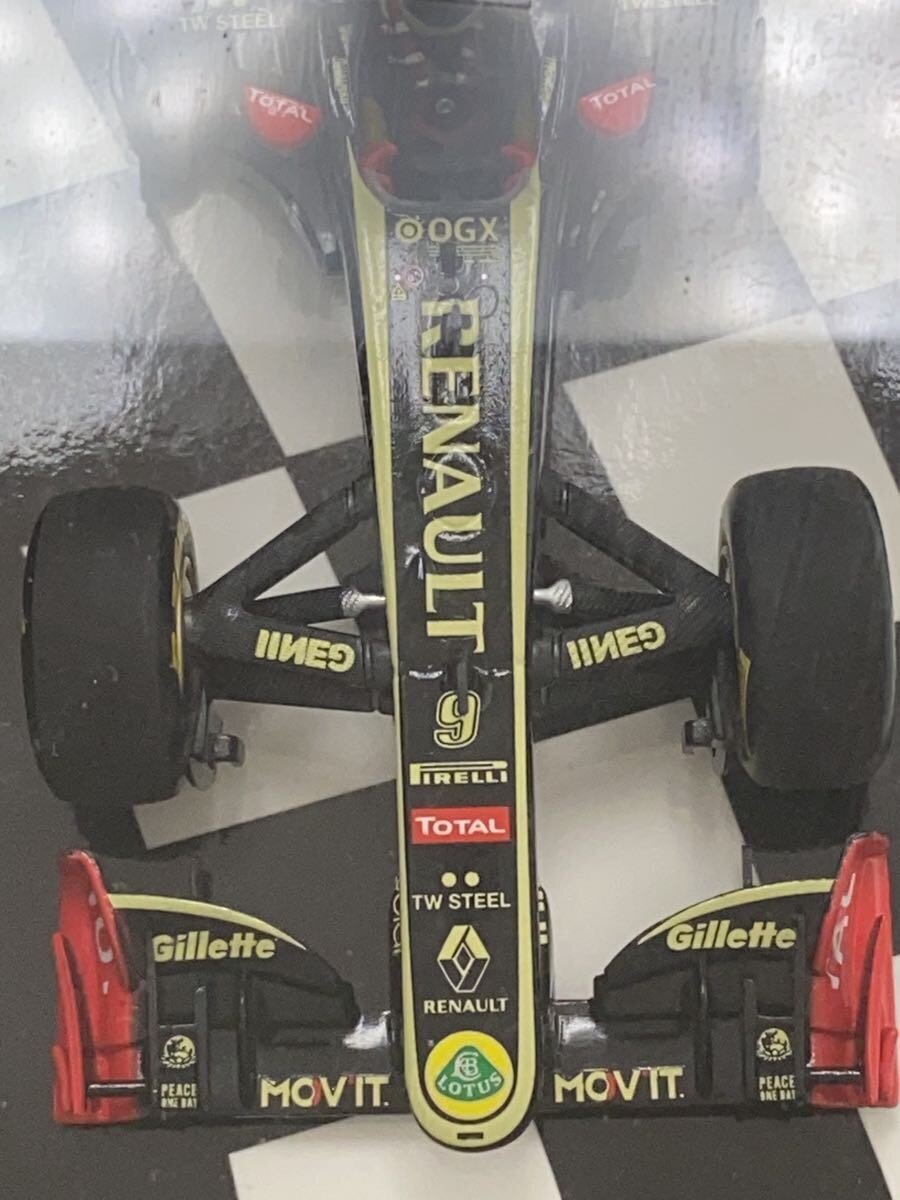 MINICHAMPS Die-cast Car