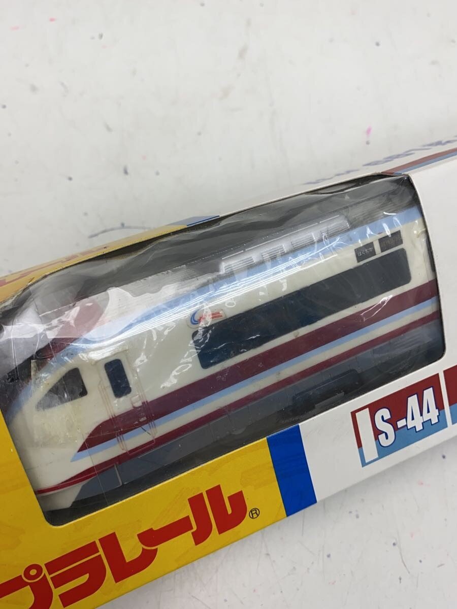 TOMY S-44 681 Series Snow Rabbit