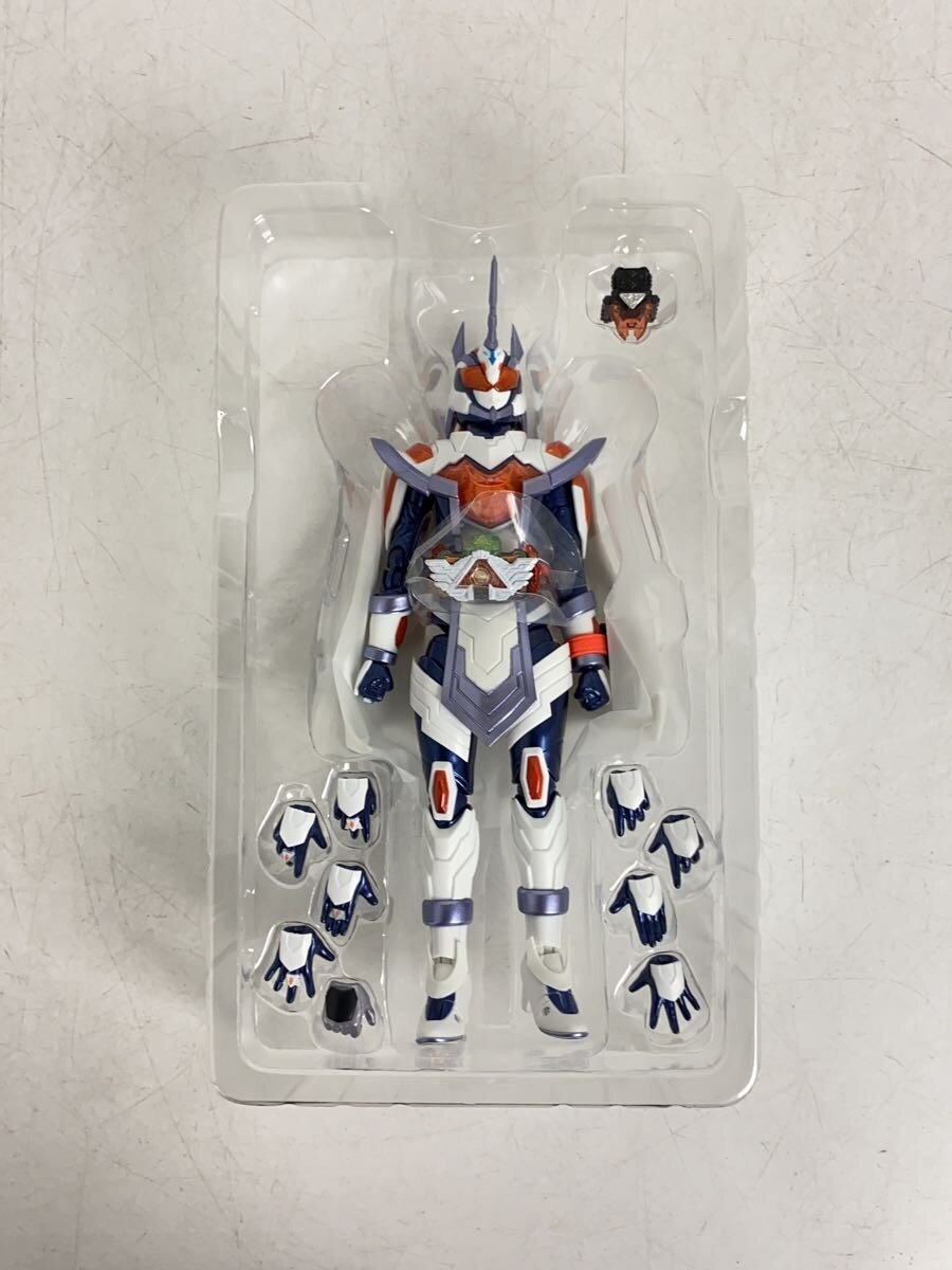 BANDAI SPIRITS S.H.Figuarts Kamen Rider Majed (Sun Unicorn)