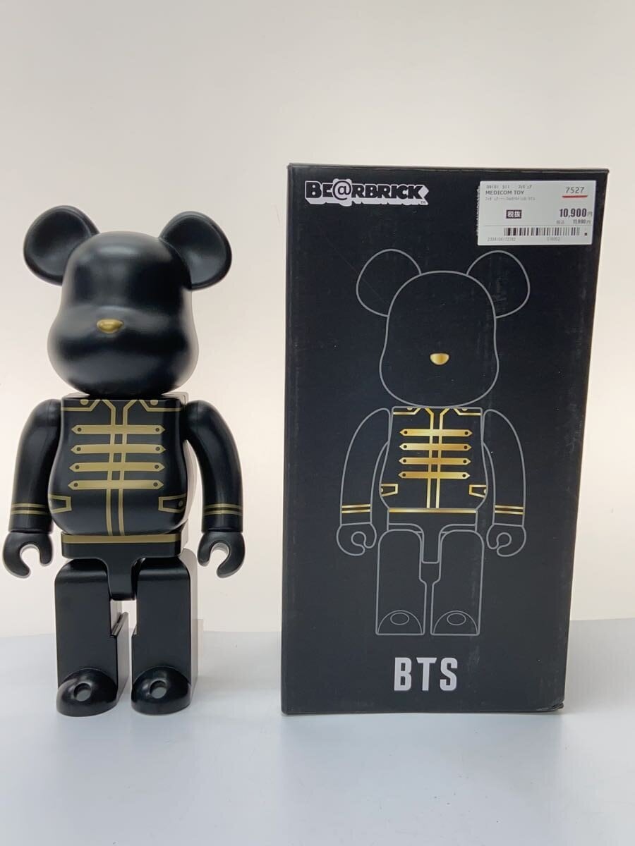 MEDICOM TOY Figure