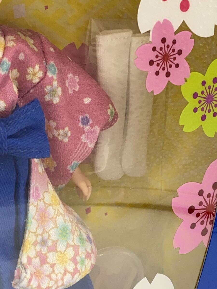 TAKARA TOMY Girl Doll