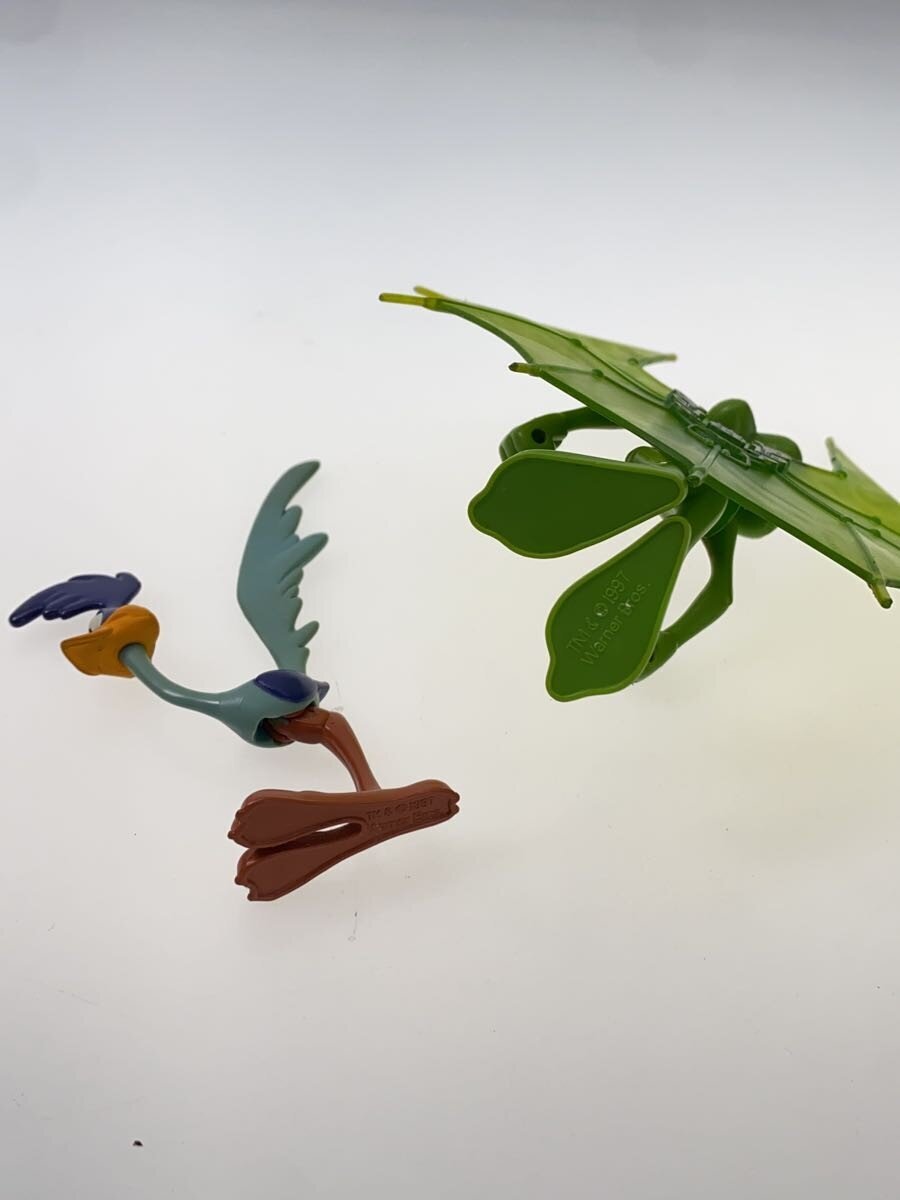 PLAYTOYS Coyote & Roadrunner Figure Set (Other Brand)