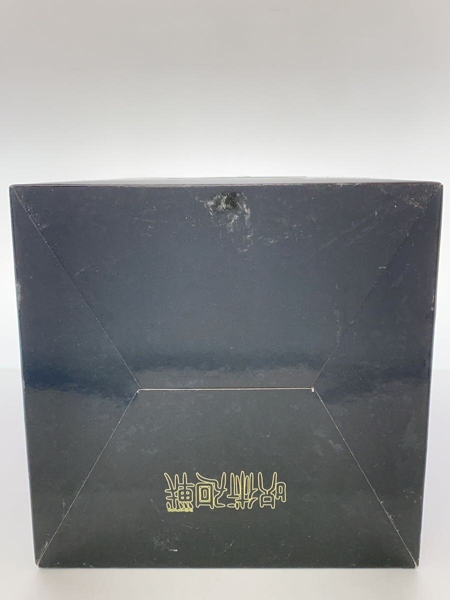 Mega House Jujutsu Kaisen Satoru Gojo 1/8 Scale Figure (Box Damage)