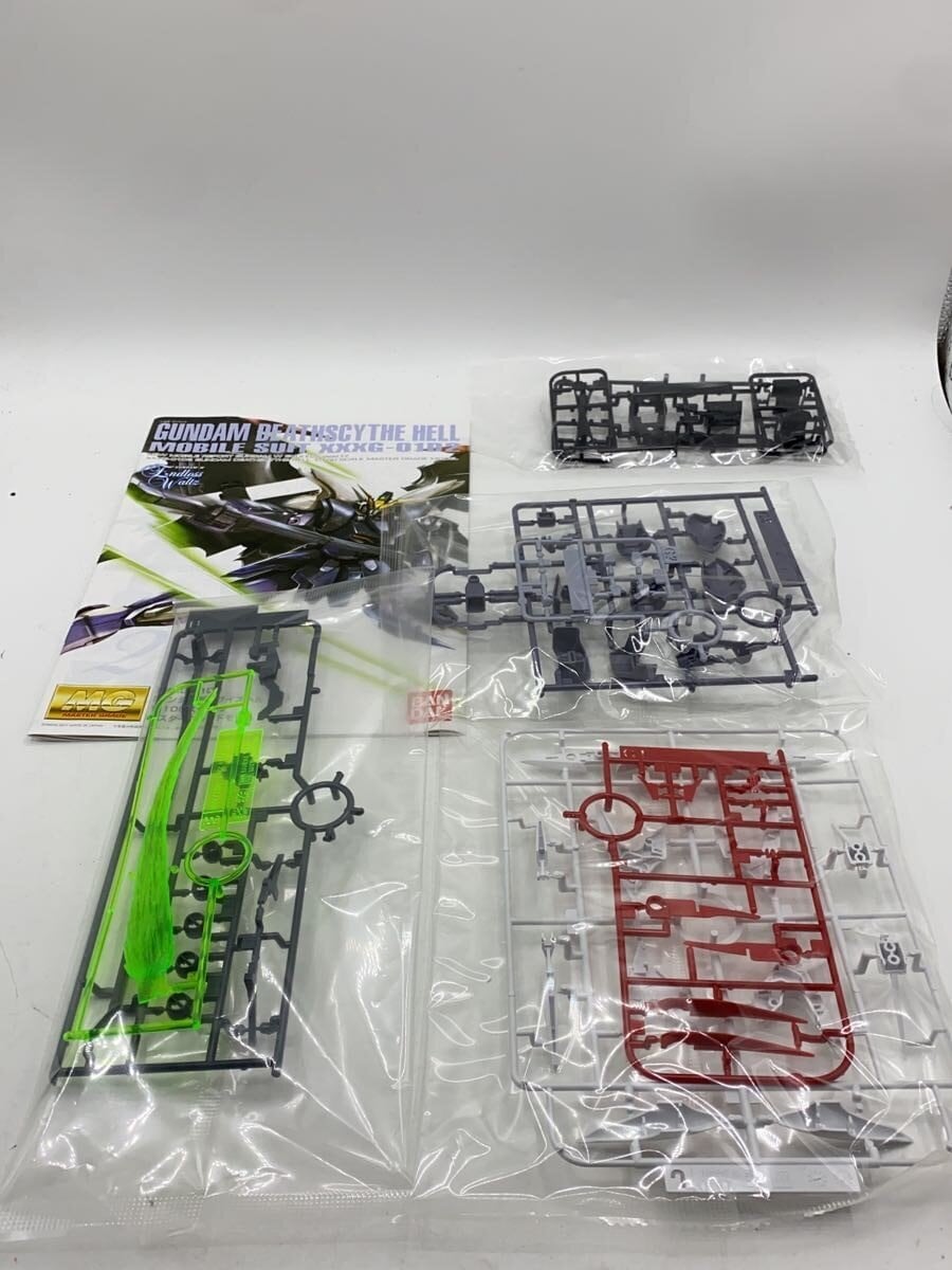 BANDAI SPIRITS MG Gundam Deathscythe Hell (Gunpla model kit)