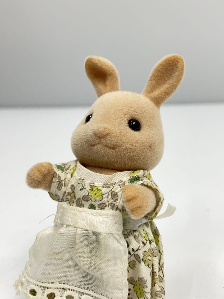 EPOCH Sylvanian Families Milk Rabbit Family 5-Piece Set (Early)
