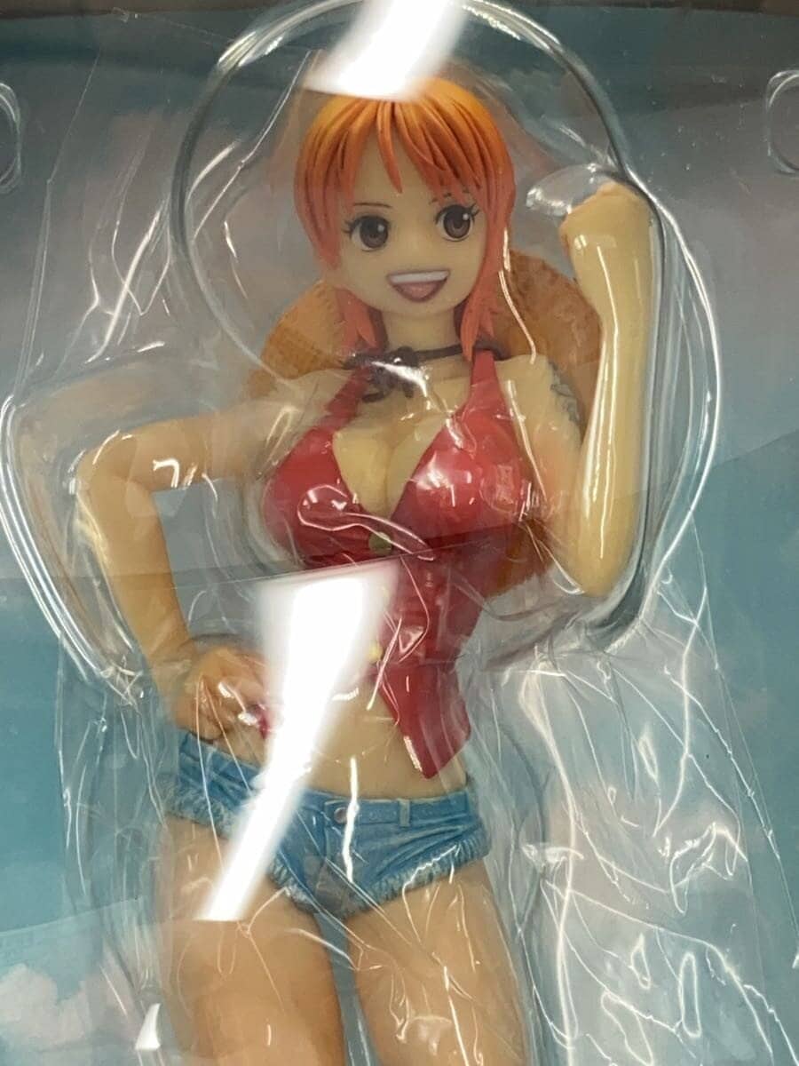 Mega House POP One Piece Nami mugiqwara