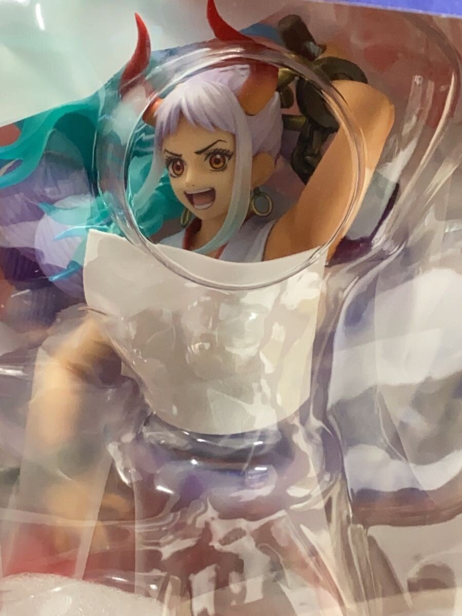 Mega House Figure (Comic & Anime)