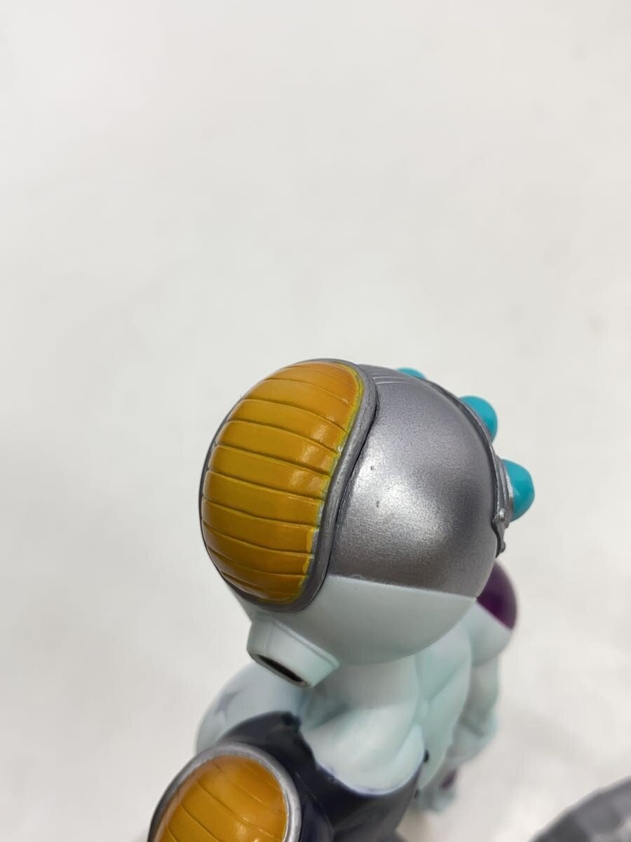 BANDAI SPIRITS Mecha Frieza Figure
