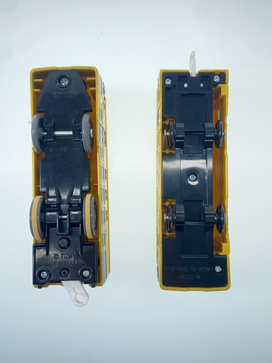 TAKARA TOMY Plarail JR Kyushu SWEET TRAIN 或る列車 Aru Ressha KiHa47 - Body Only