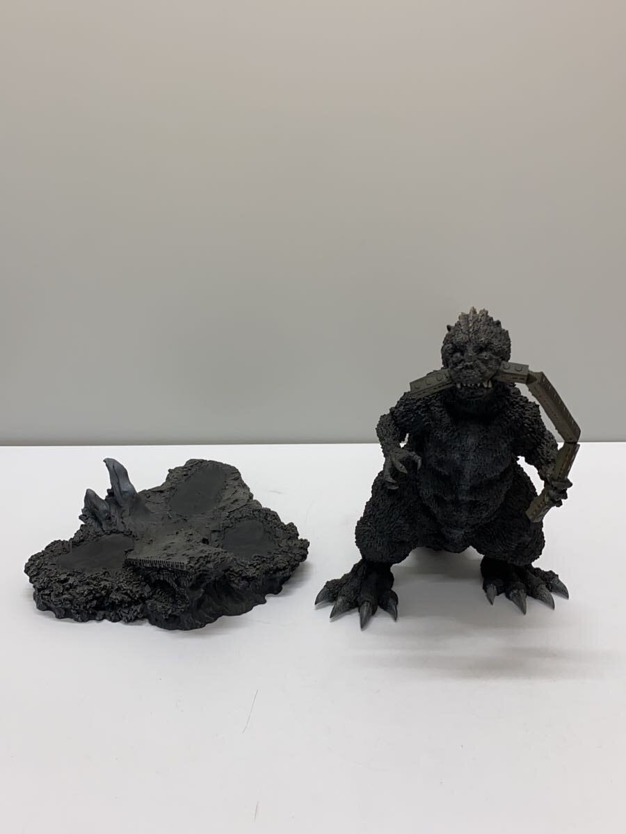 X-PLUS Toho 30cm Series 1954 Godzilla (Train-Biting Ver.) Finished Figure
