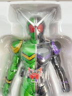 BANDAI S.H.Figuarts (Shinkokutō Seihō) Kamen Rider W Cyclone Joker