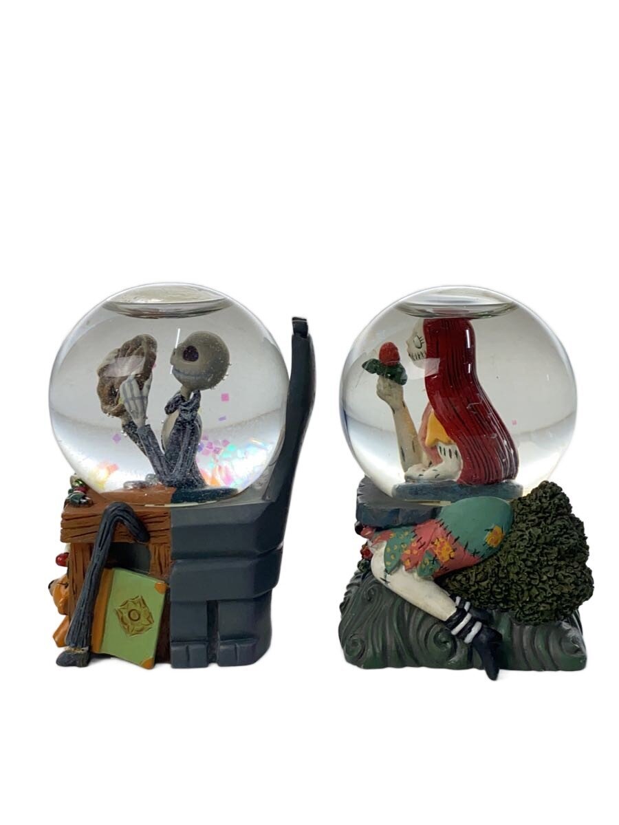 Disney The Nightmare Before Christmas Snow Globe Jack & Sally Figure