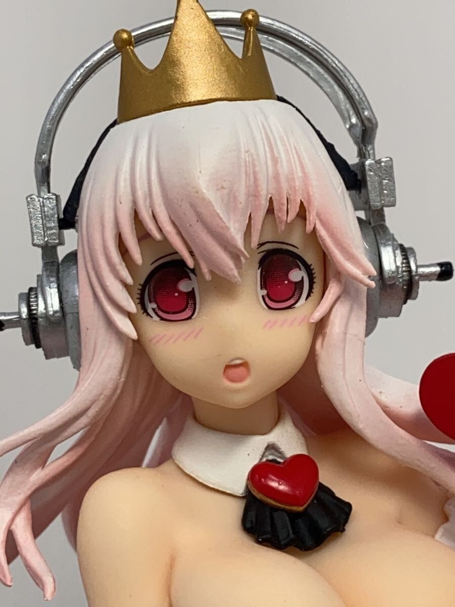 FURYU Figure: Super Sonico (Sonico-chan and the Fairy Tale) Queen of Hearts
