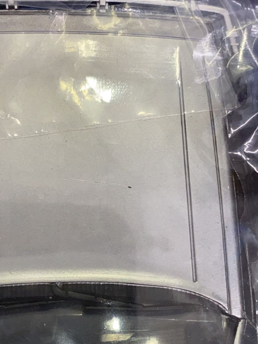 Kaiyodo DeLorean Movie Revo (with scratches)