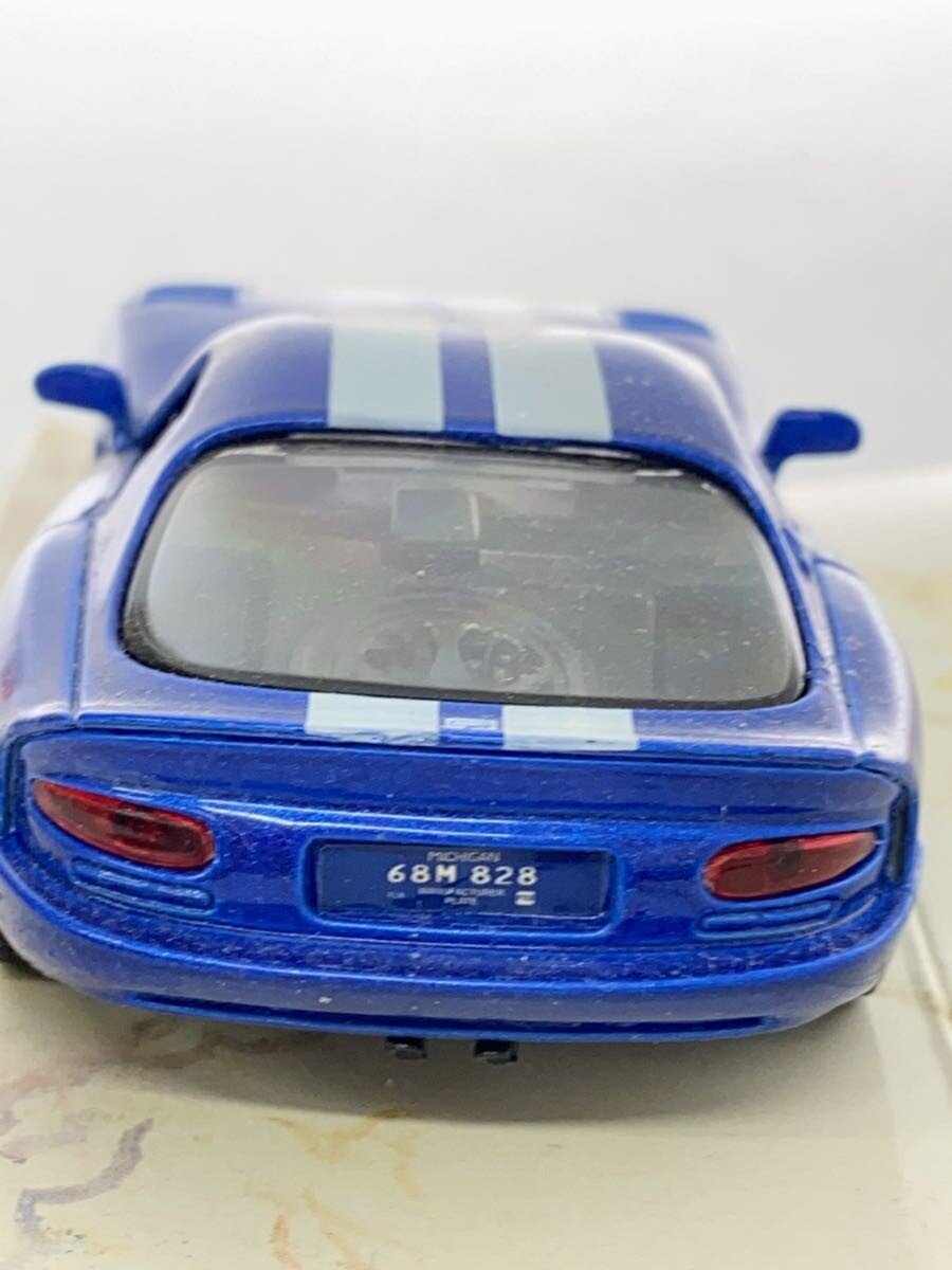 Maisto Dodge Viper Mini Car (Blue)