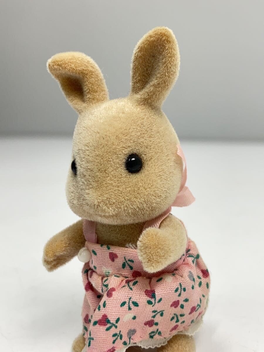 EPOCH Sylvanian Families Milk Rabbit Family 5-Piece Set (Early)