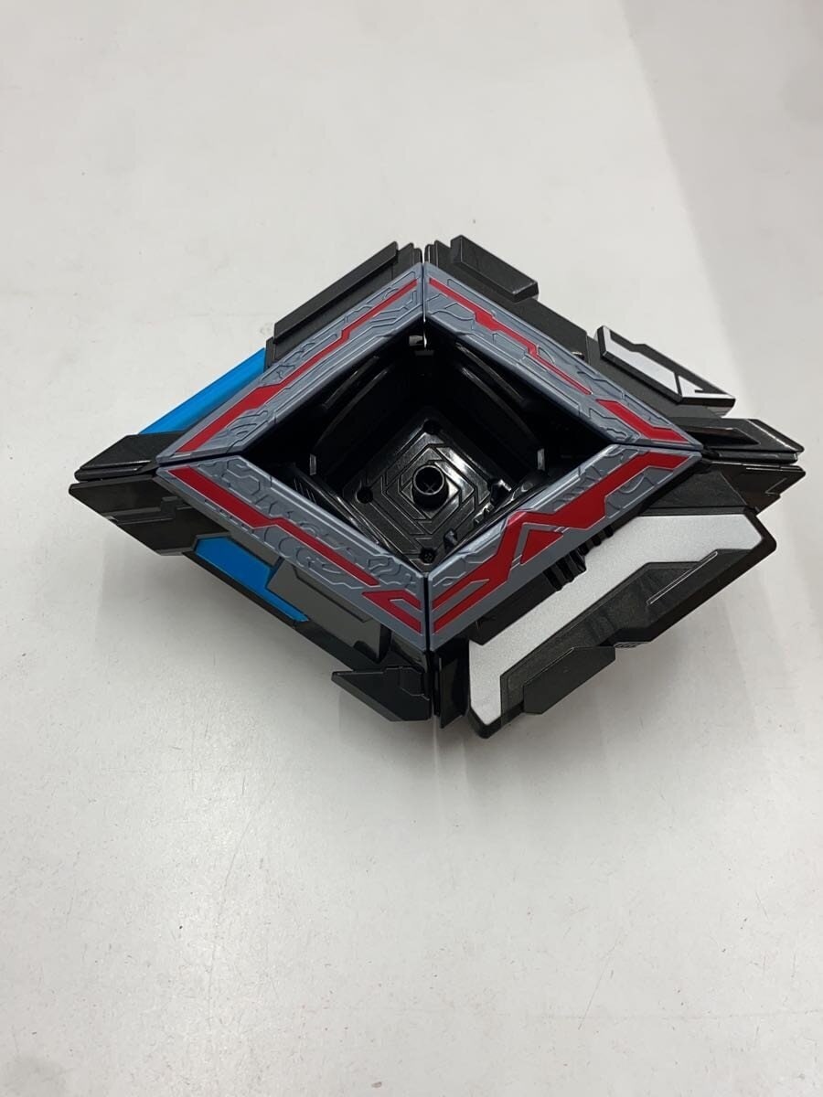 BANDAI Ultraman Ark Saikyou Narikiri Set