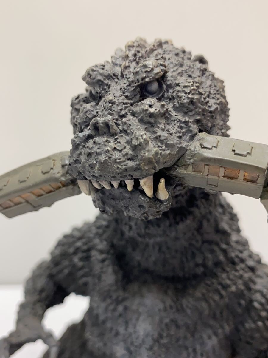 X-PLUS Toho 30cm Series 1954 Godzilla (Train-Biting Ver.) Finished Figure