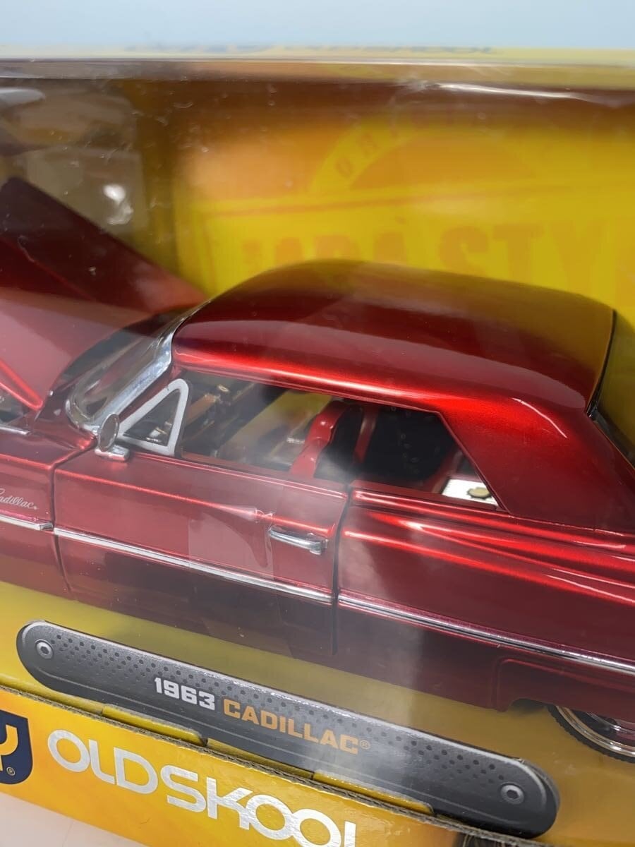Jada Toys DUB CITY OLD SKOOL 1963 Cadillac 1:24 Scale (90351)
