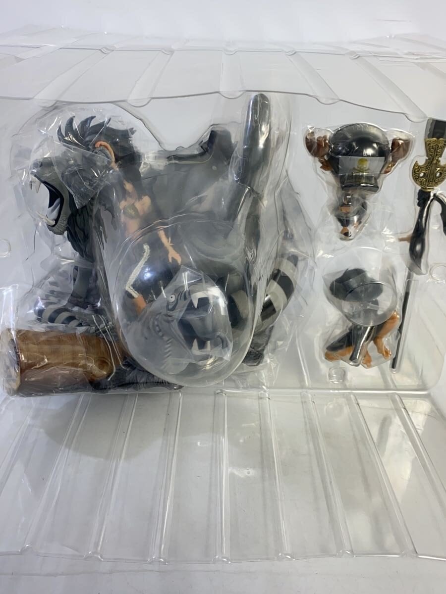 Mega House × mastermind JAPAN THEATER8 cast by mastermind JAPAN DESKTOP REAL McCOY Figure