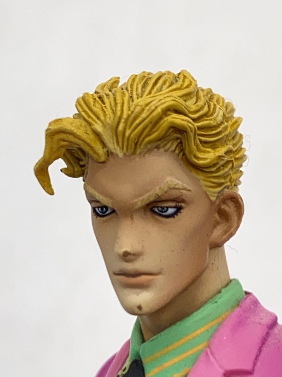 Di Molto Bene Statue Legend Yoshikage Kira Figure (Other Brand)
