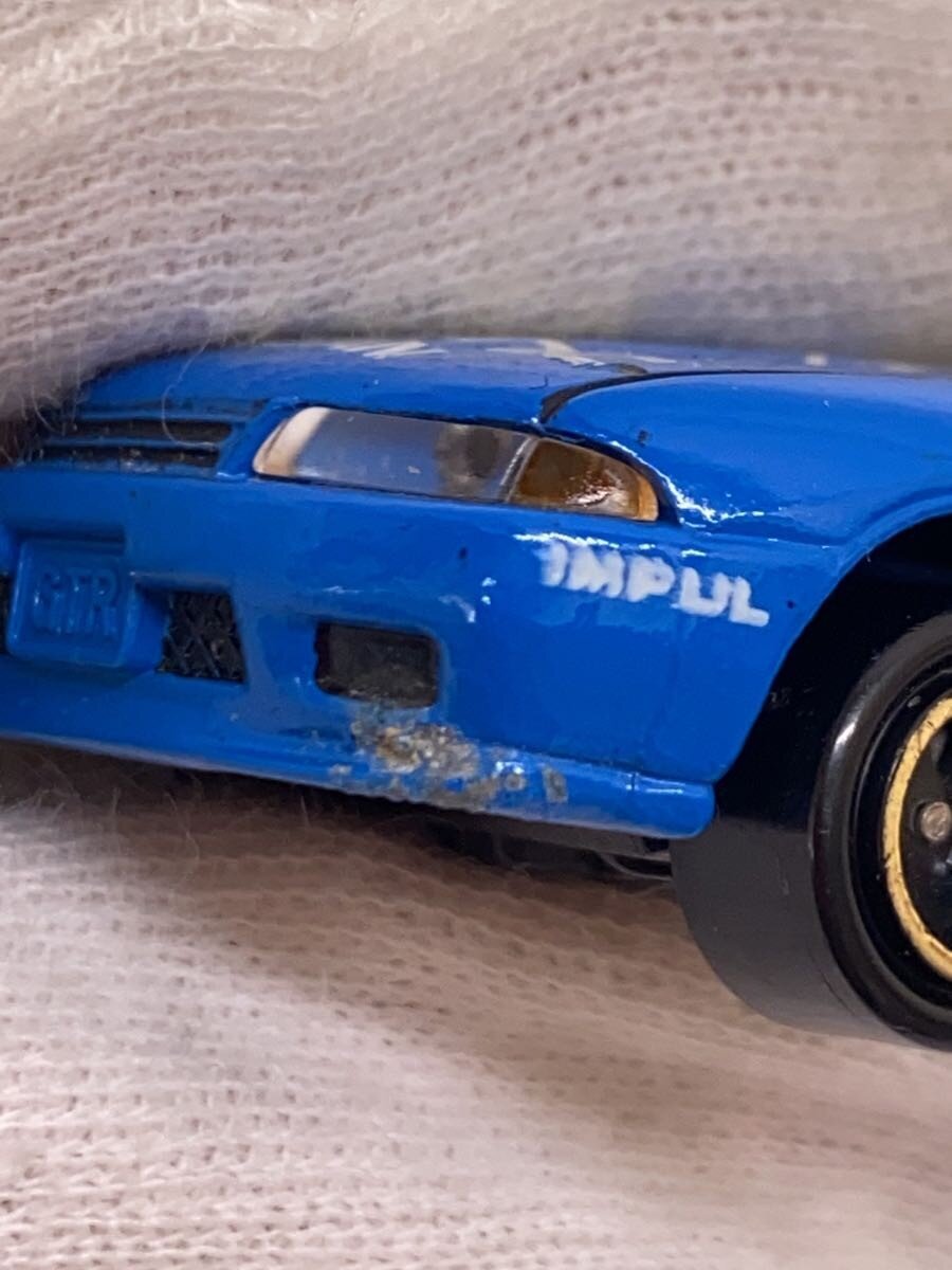 TOMY Mini Car: Blue Nissan Skyline GT-R