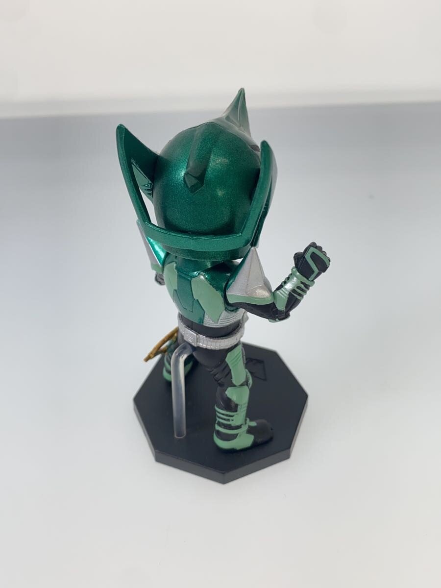 Various Brands Figures: Kabuto / Wakore Set