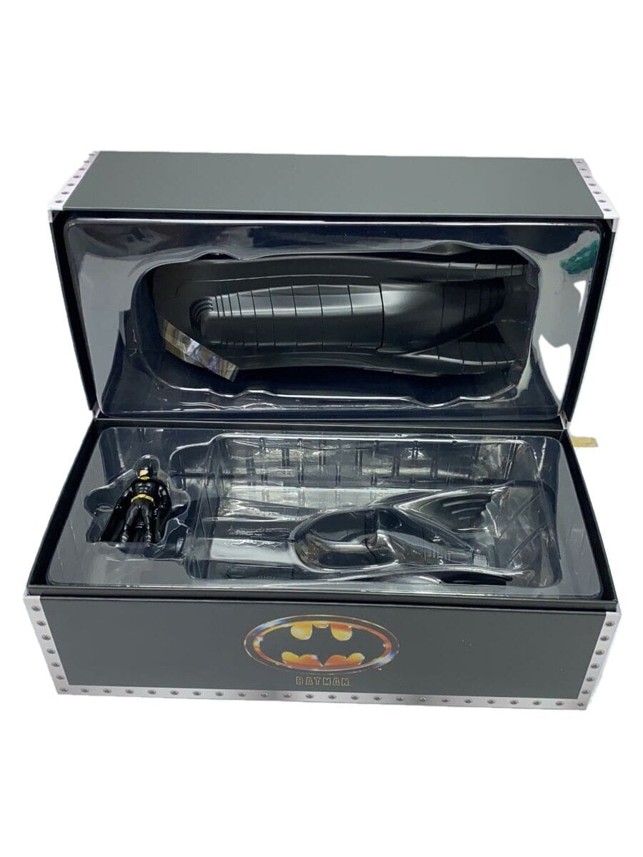 Misc. Brand JADA Batman & Armored Batmobile Figure