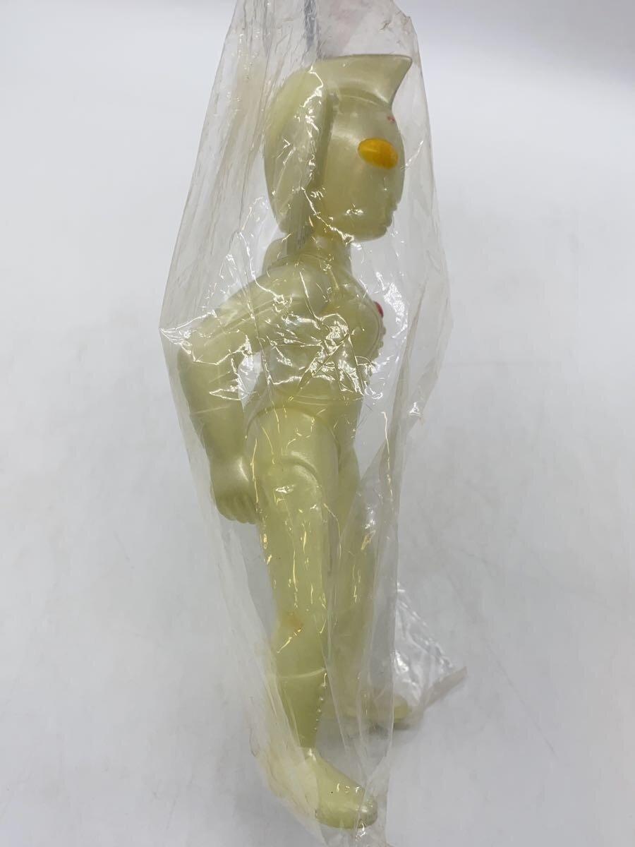 BULLMARK Mother of Ultra Figure