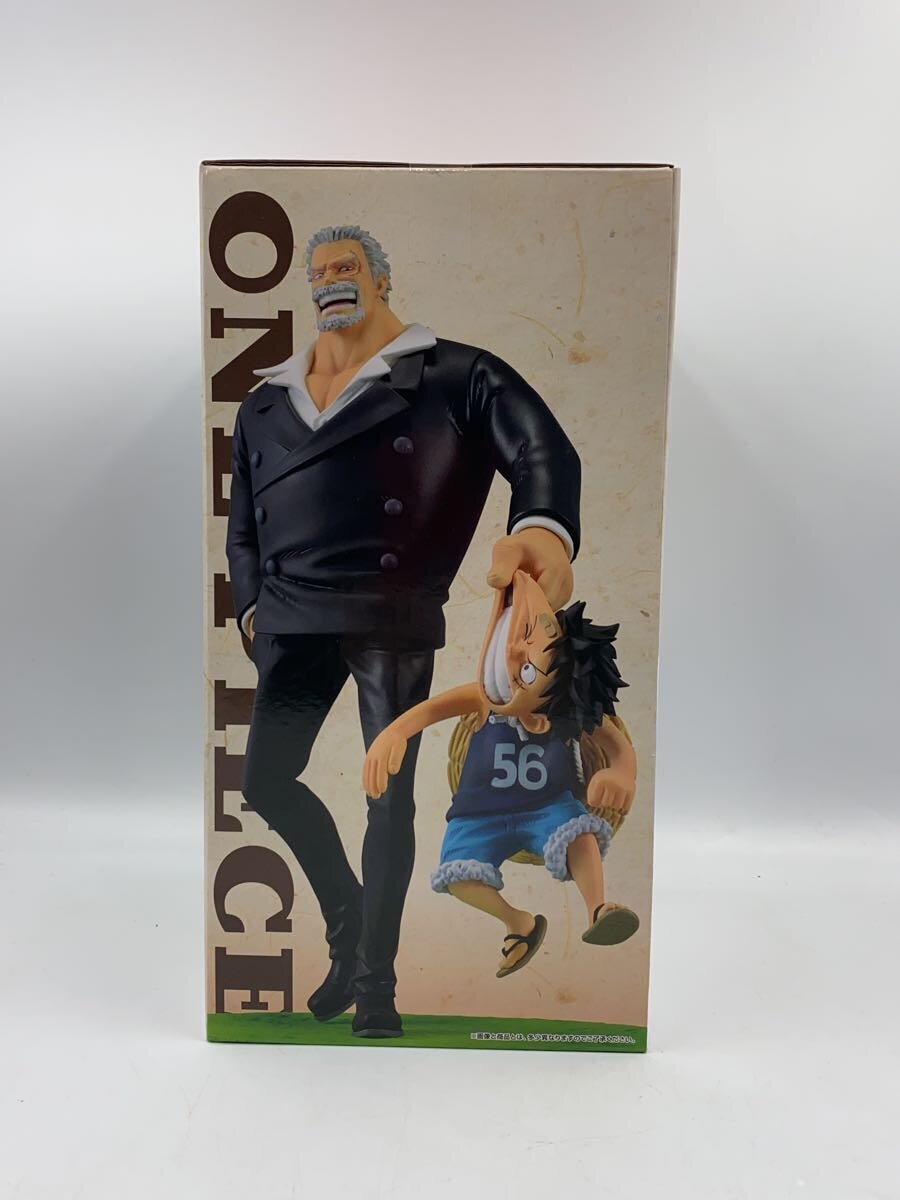 BANDAI SPIRITS Luffy & Monkey D. Garp Figure