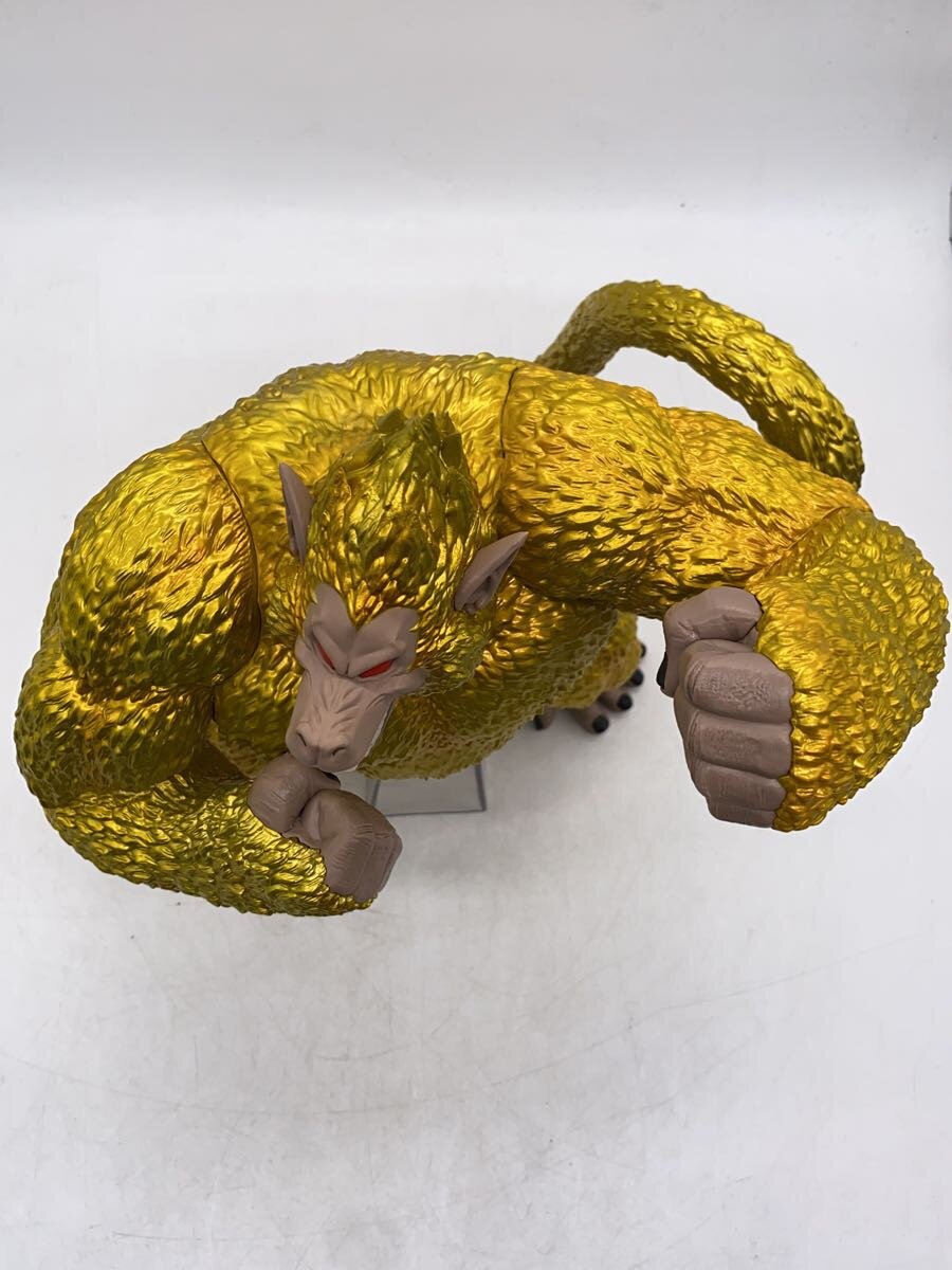 BANDAI SPIRITS Golden Great Ape Goku SOFVICS