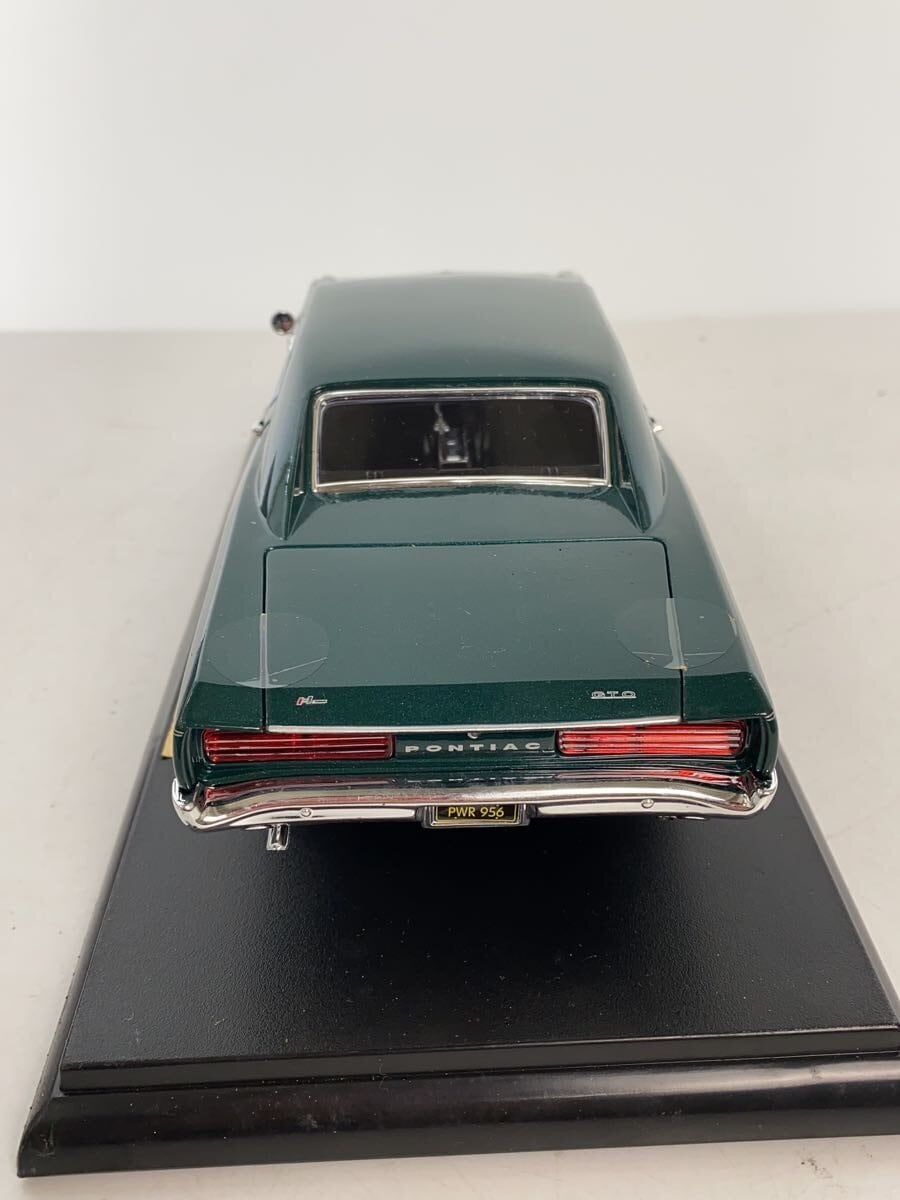 Misc. Brand WELLY Die-Cast Car