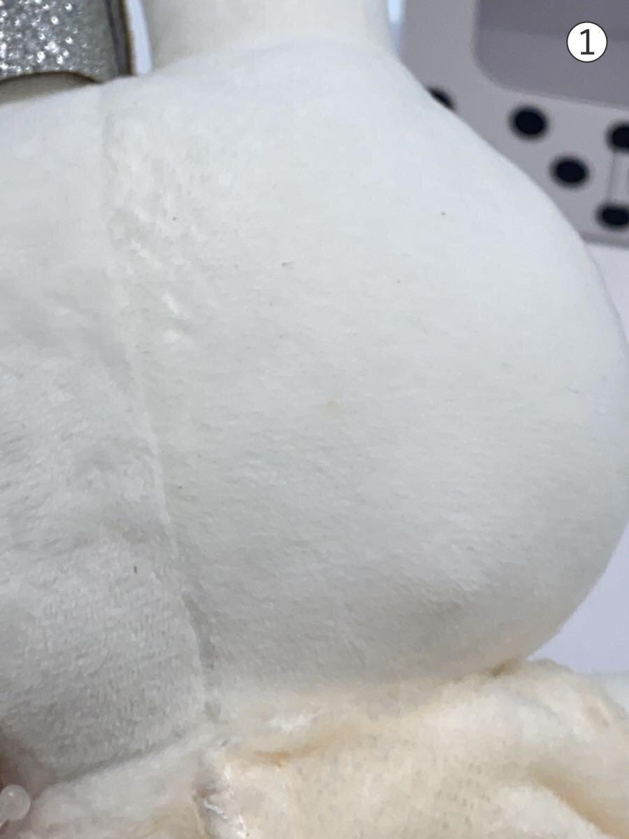 Misc. Brand Trois Lapins Figure