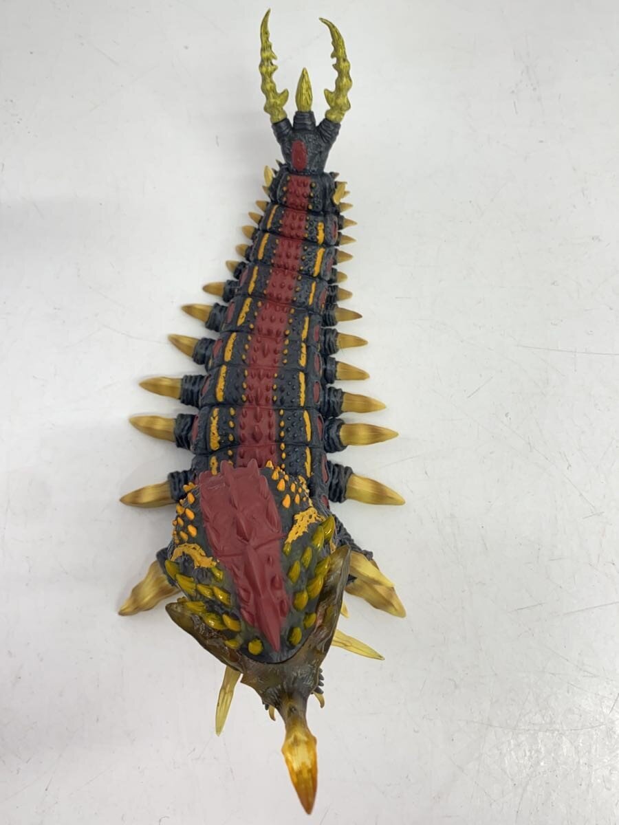 BANDAI SPIRITS Ichiban Kuji Godzilla: The Most Fearsome Kaiju Lineup B Prize Battra (Larva) Figure