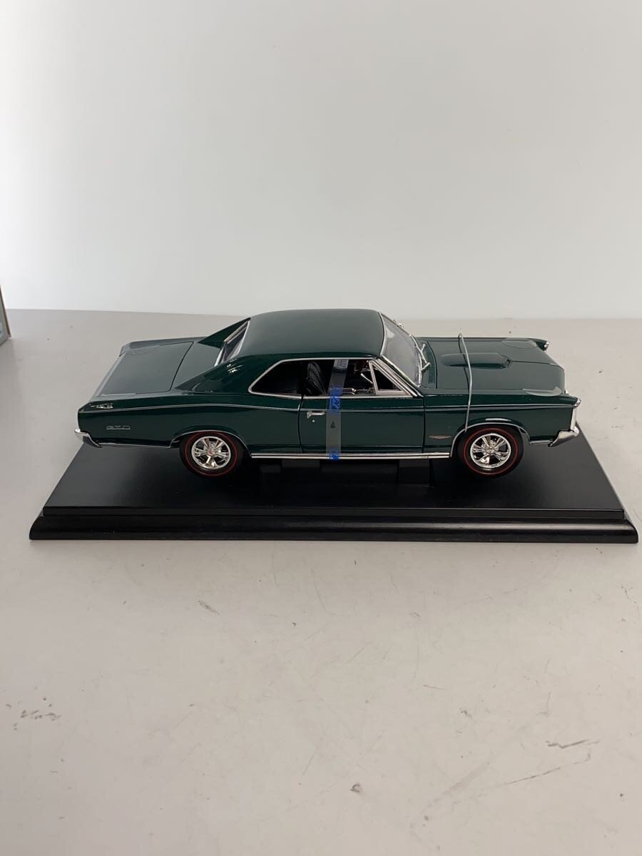 Misc. Brand WELLY Die-Cast Car