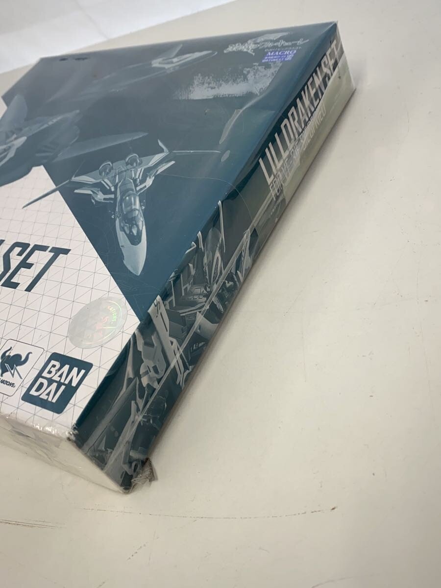BANDAI SPIRITS VF-31F Figure
