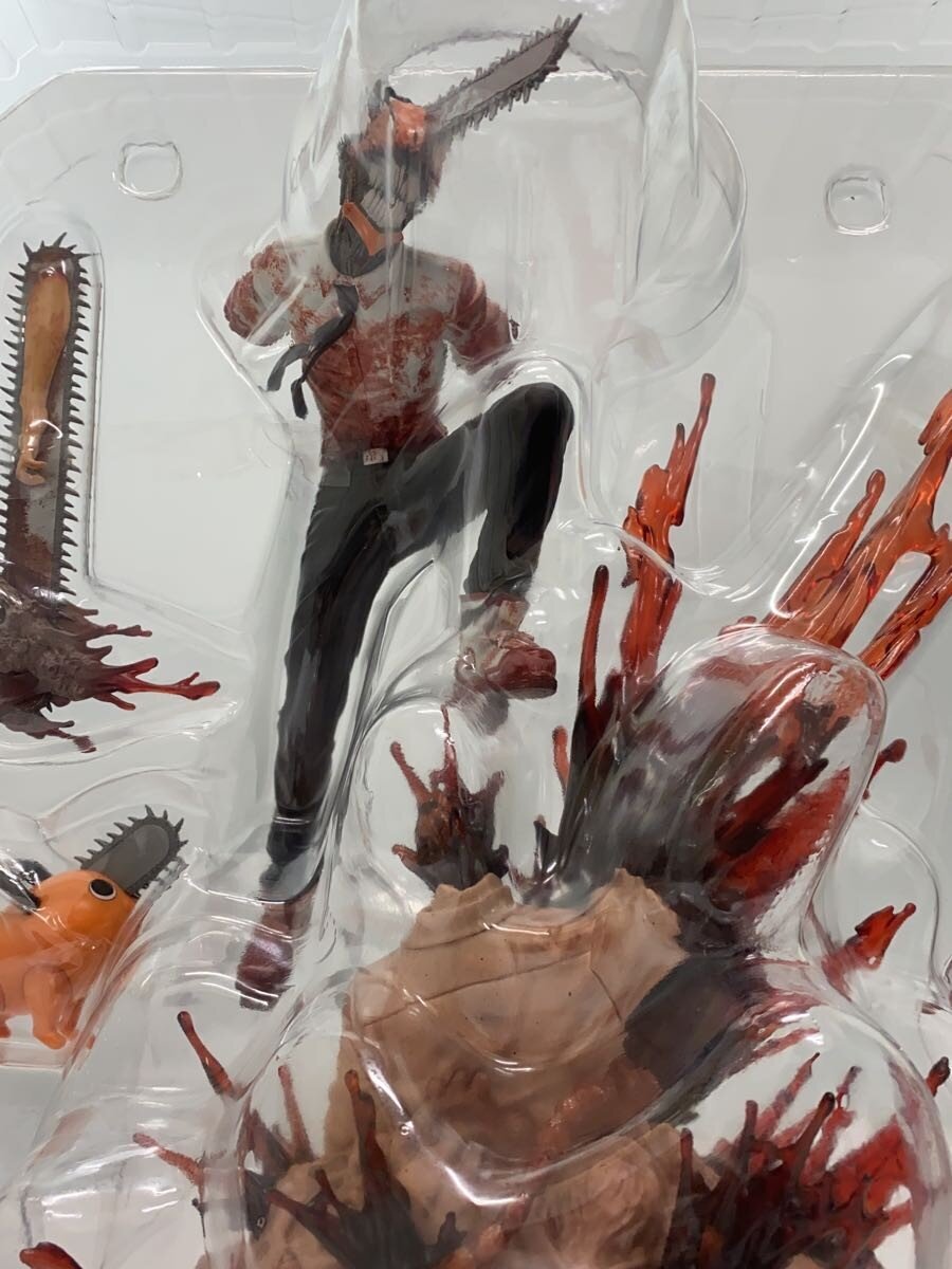 eStream Chainsaw Man 1/7 Scale Figure with Pochita