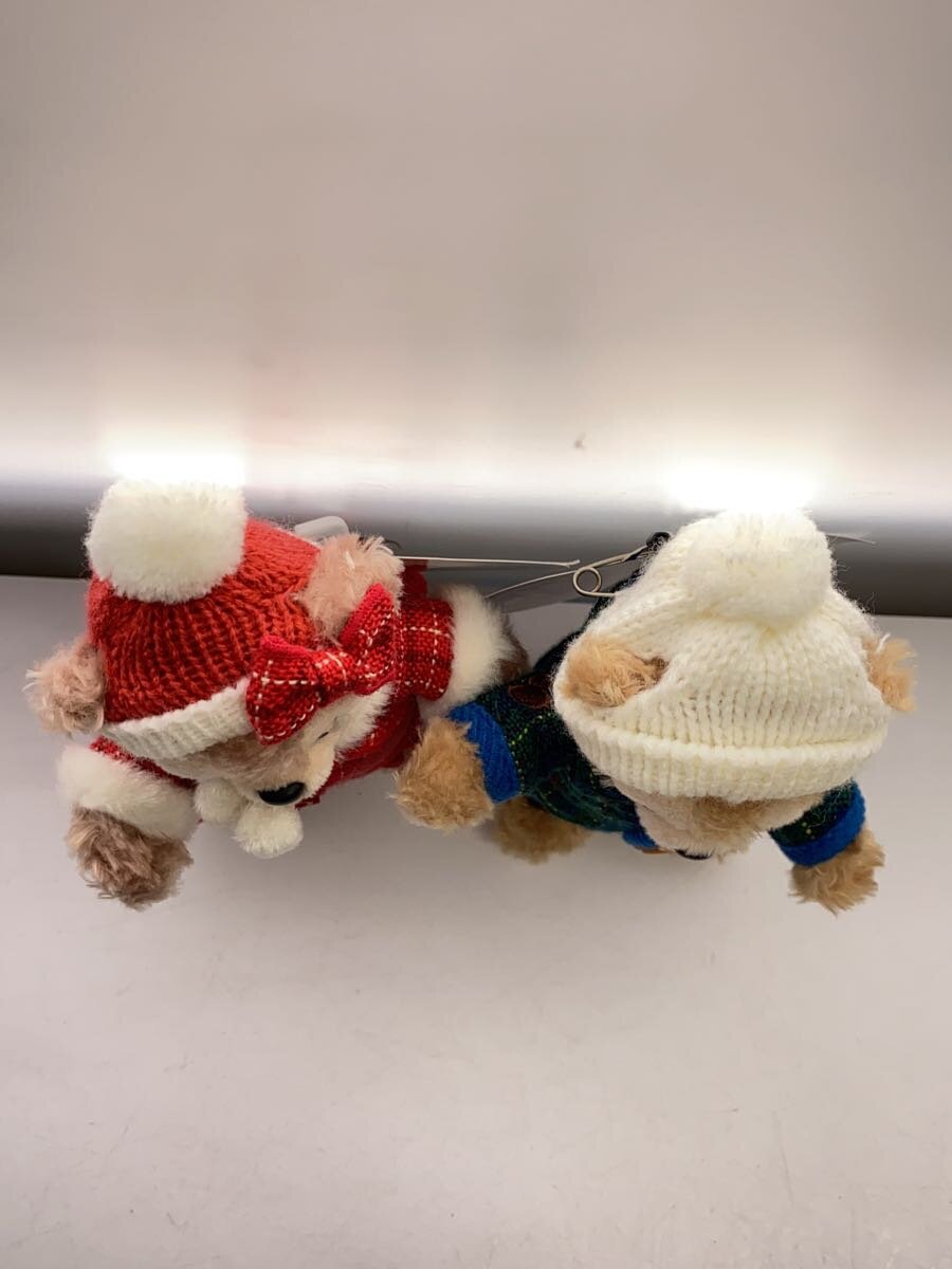Disney Duffy & Shellie May Cape Cod Twinkle Winter Plush Badge