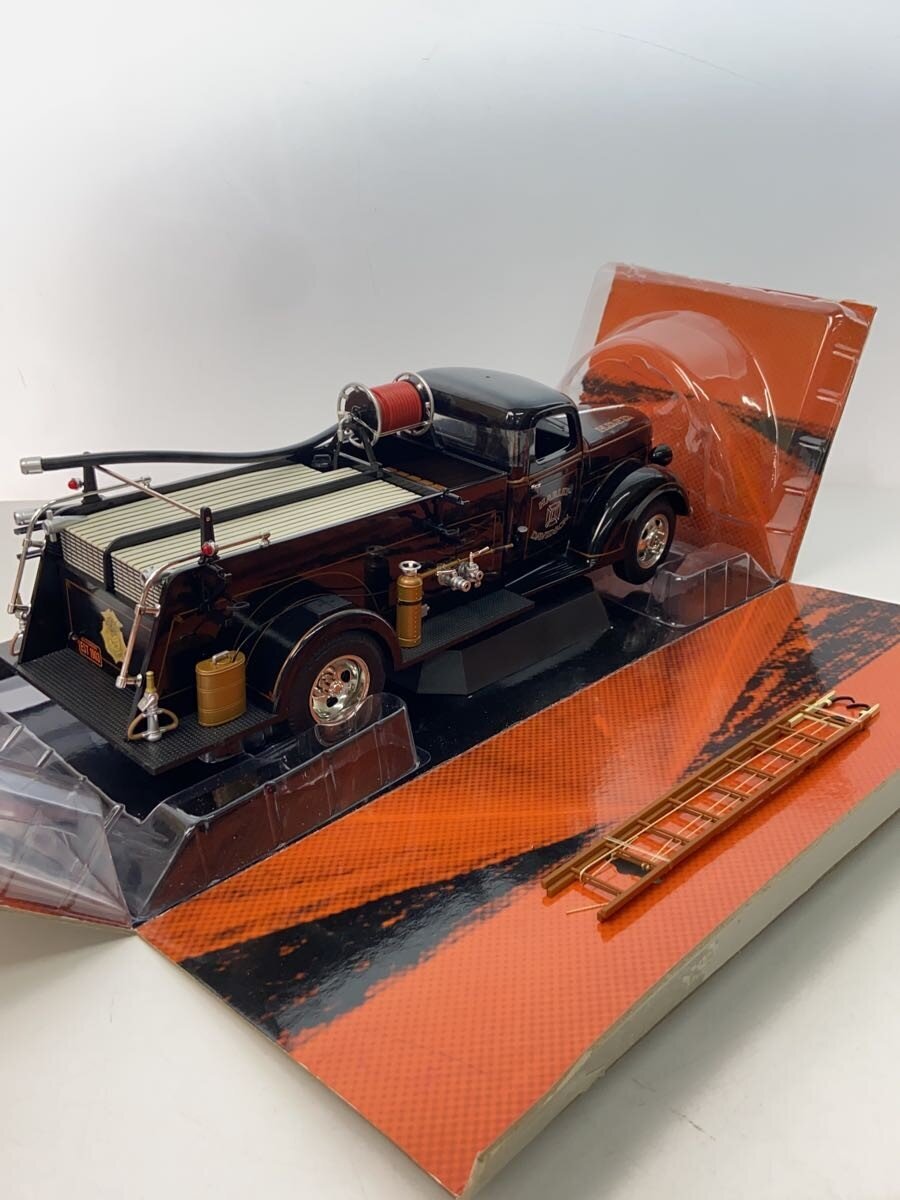 Misc. Brand 1/16 1940 Ford Firetruck Die-Cast Model
