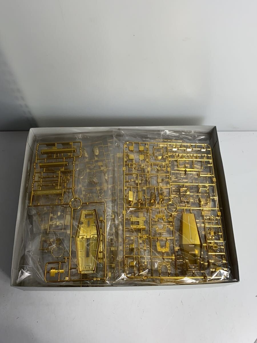 BANDAI 1/100 RX-78-2 Gundam Base Exclusive Model Kit