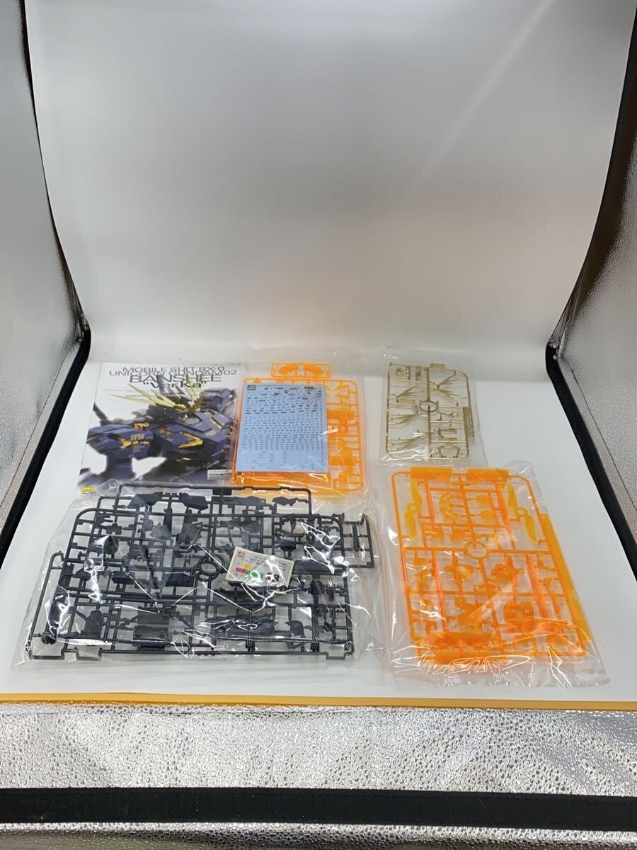 BANDAI SPIRITS Unicorn Gundam 02 Banshee Model Kit