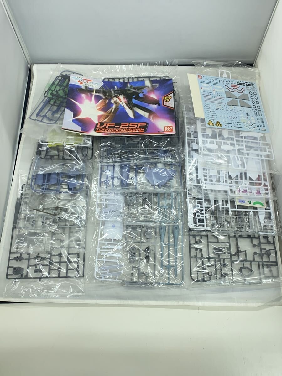 BANDAI 1/72 VF-25F Tornado Messiah Valkyrie Alto Unit Model Kit