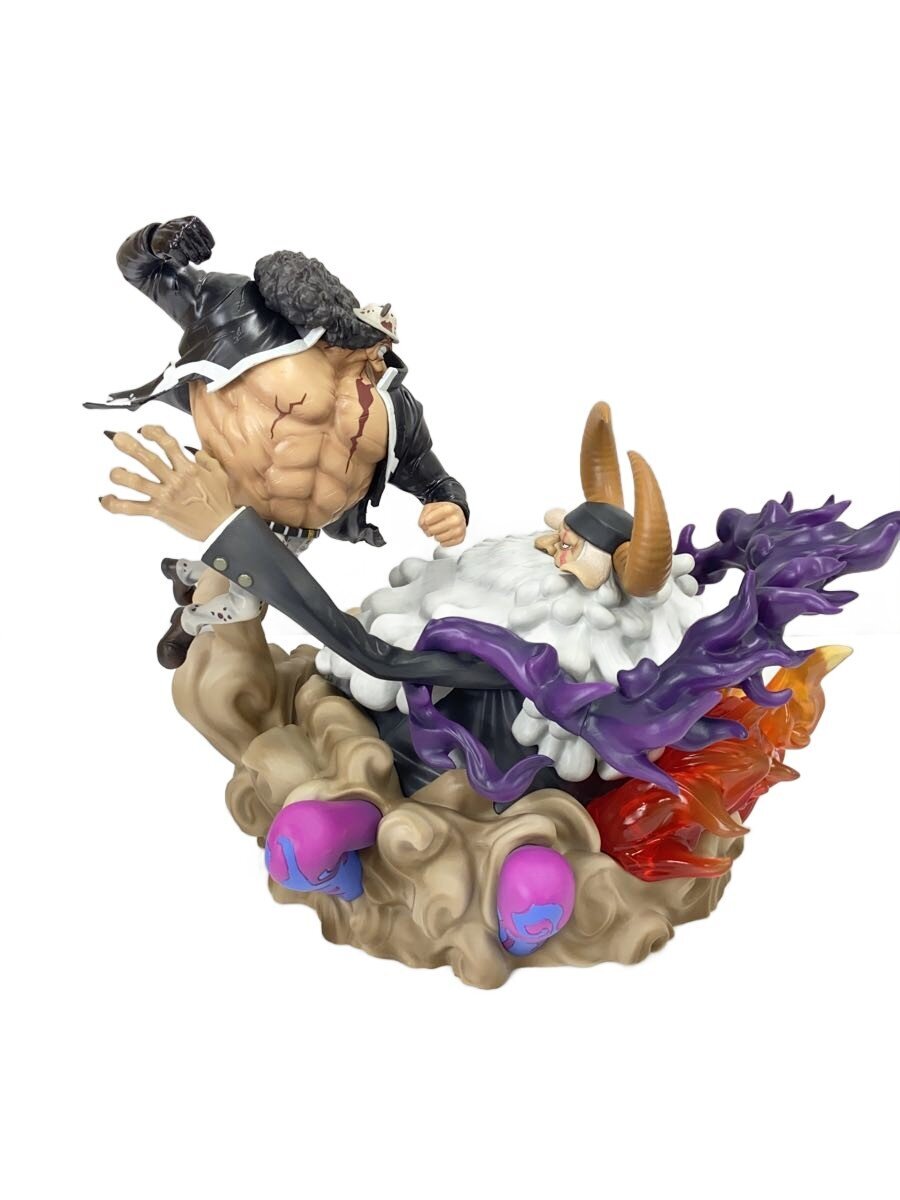 BANDAI SPIRITS One Piece Last One Prize Bartholomew Kuma vs. Saint Jaygarcia Saturn Figure
