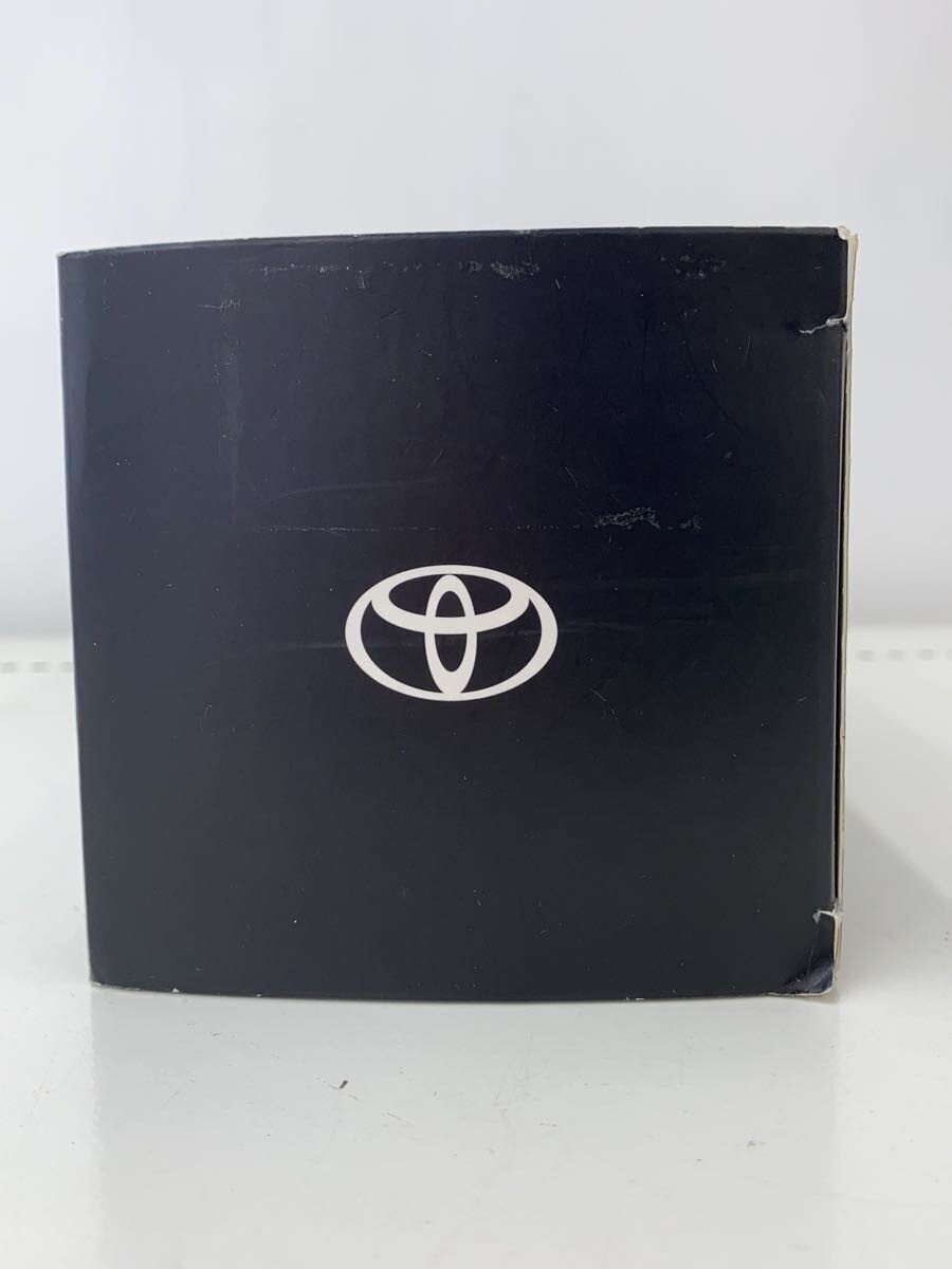 TOYOTA Silver Mini Car