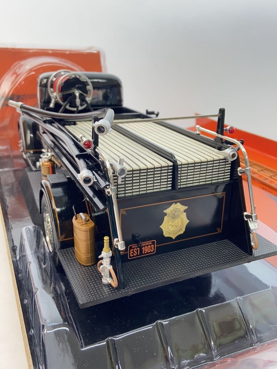 Misc. Brand 1/16 1940 Ford Firetruck Die-Cast Model