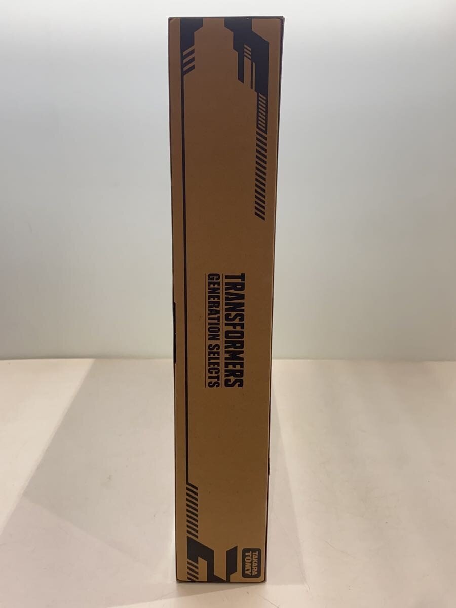 TAKARA TOMY Transformers Generation Selects Volcanicus Figure