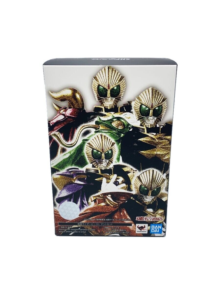 BANDAI SPIRITS Figure with Cape Set
