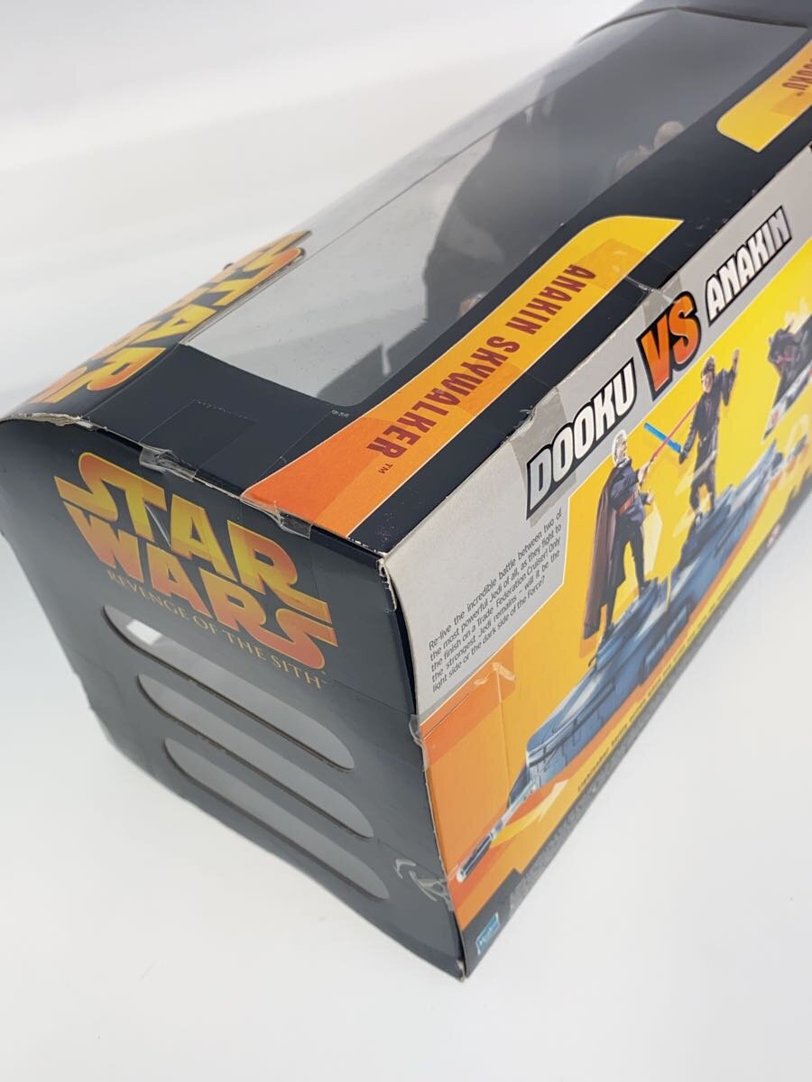 TOMY Star Wars Dooku vs Anakin Battle Arena Figure